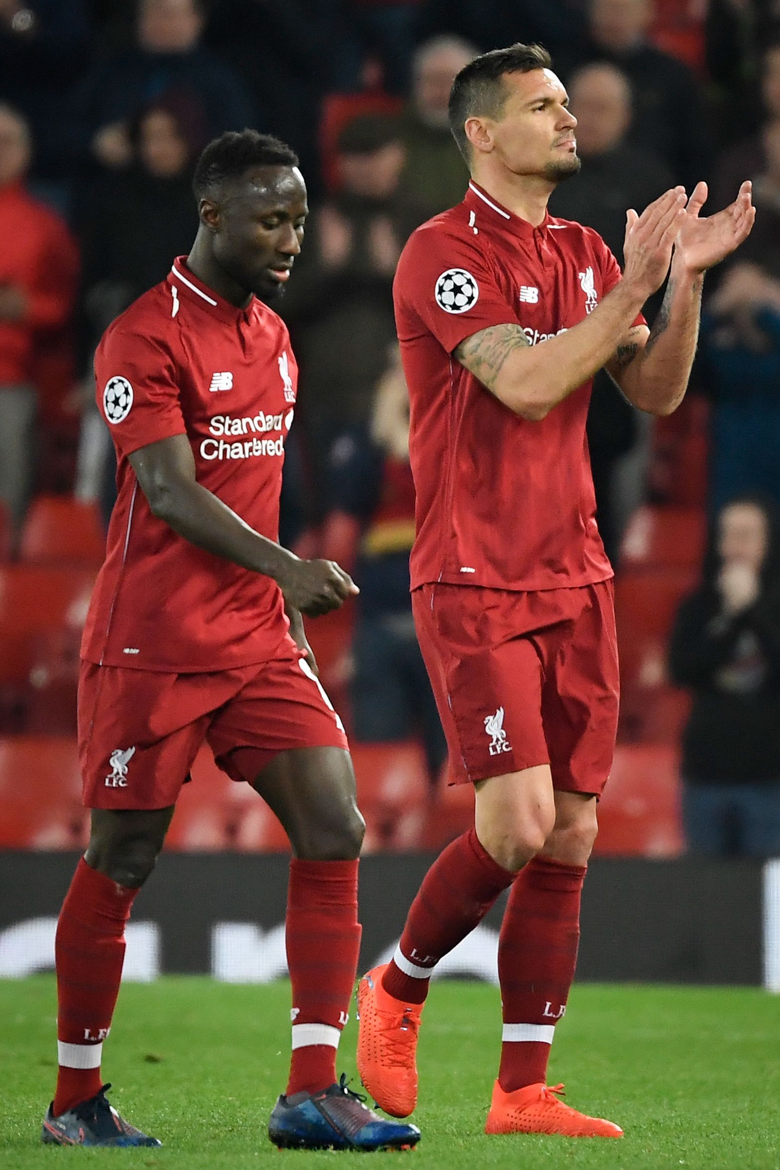 爱游戏体育蒂姆重返赛场，表现优异首场状态出色，利物浦观众沸腾！(蒂姆比赛)